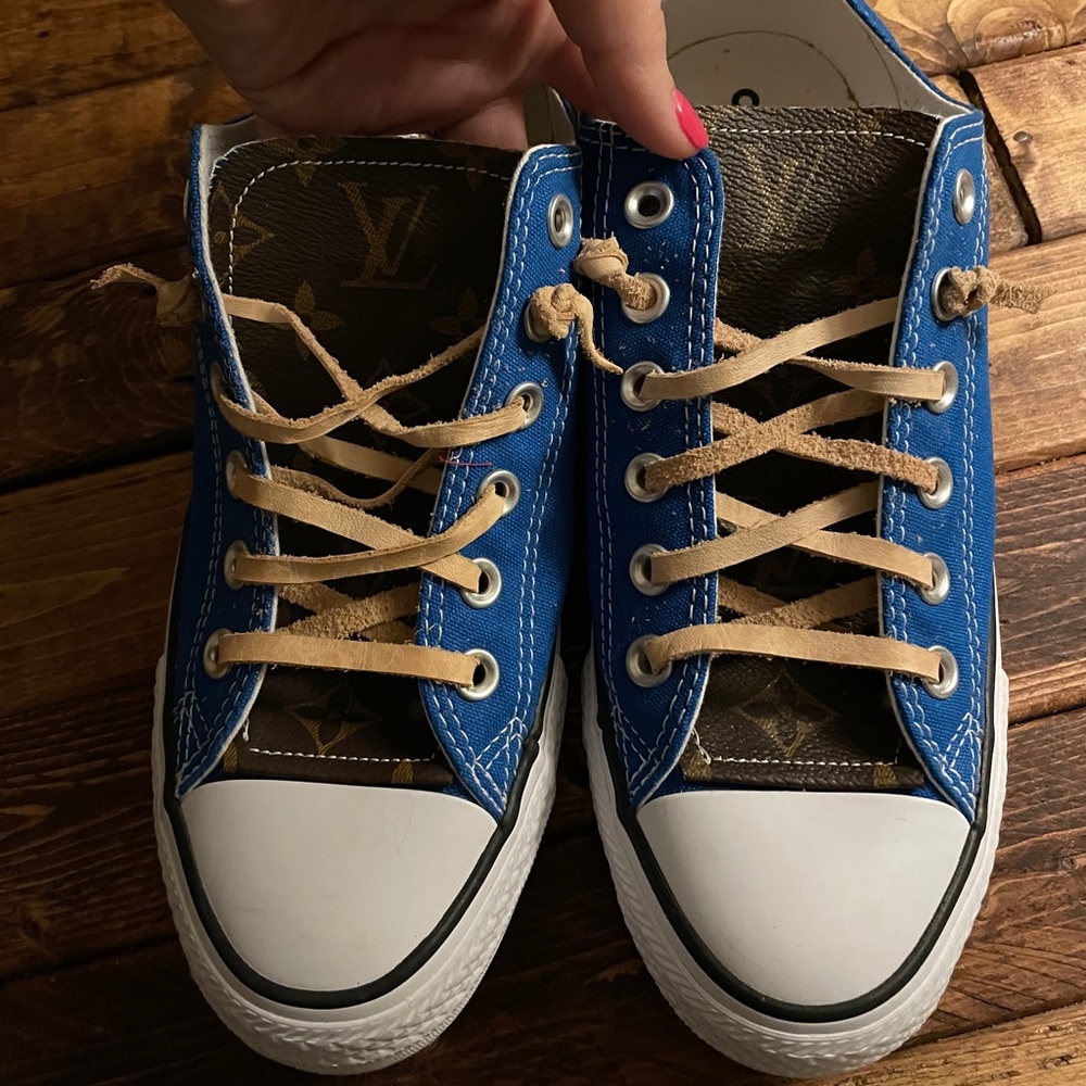 LV converses size 9